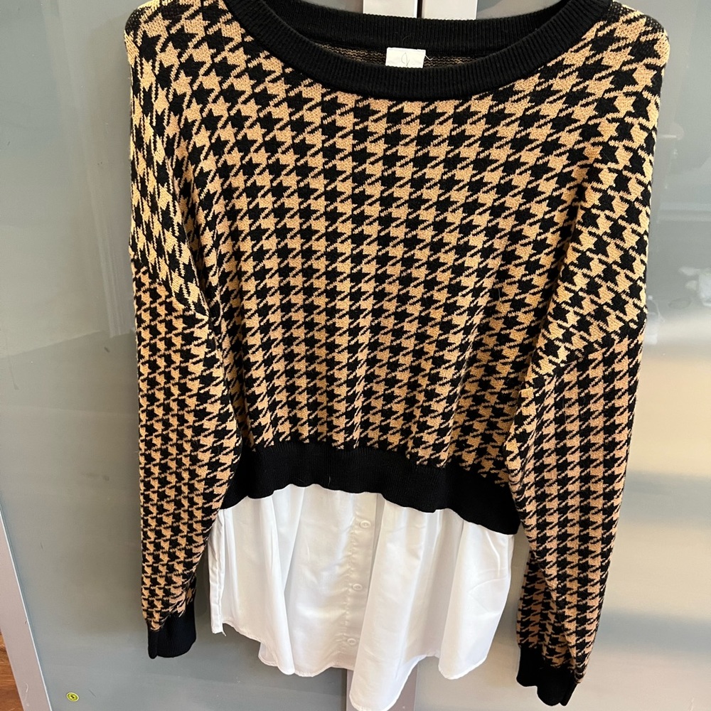 Houndstooth crop sweater with faux blouse